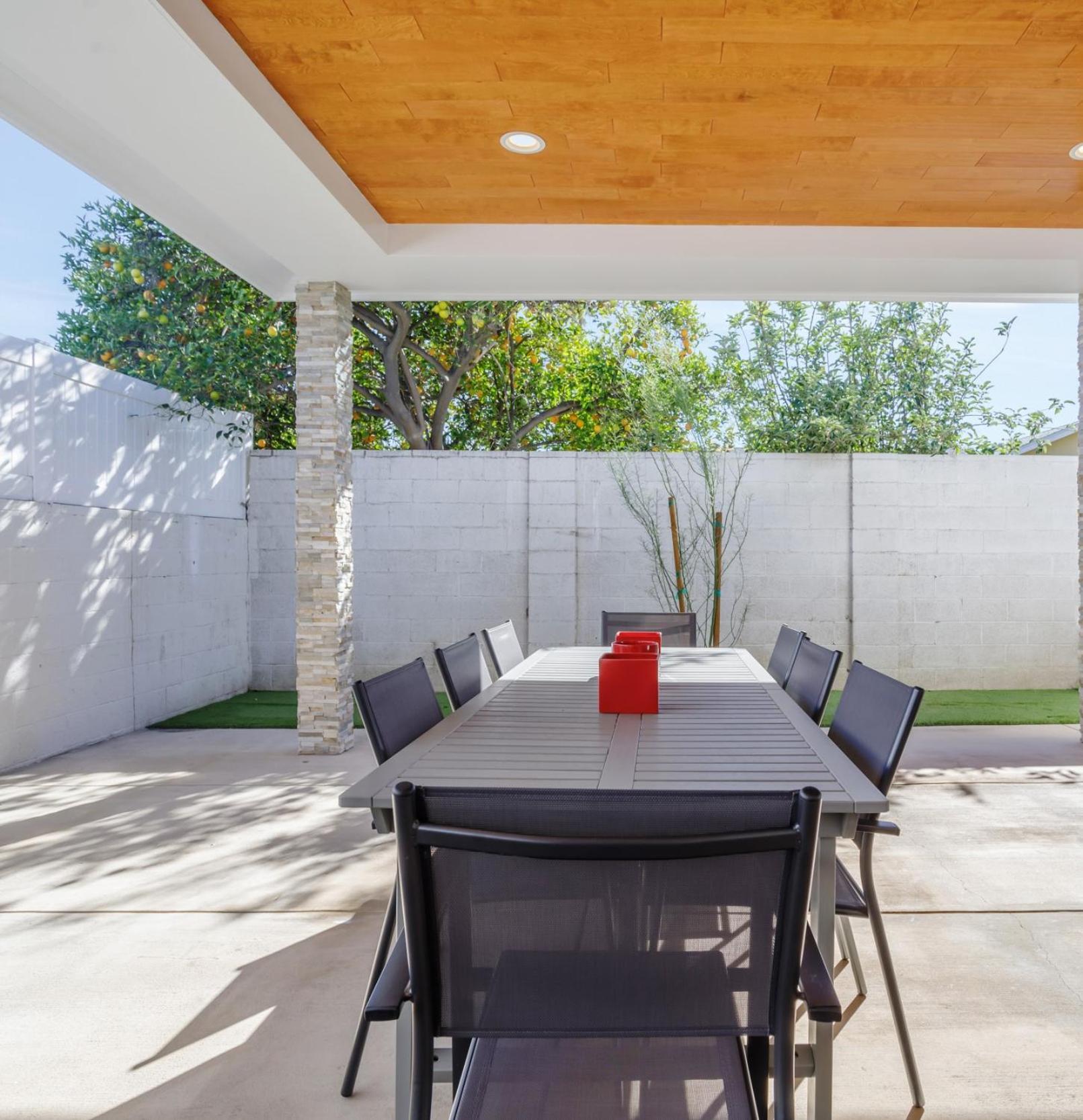 New 5 Bed W/hot Tub Close To Universal Sleeps 12 Ferienhaus